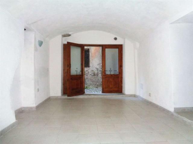 Locale Commerciale in vendita a Ormea