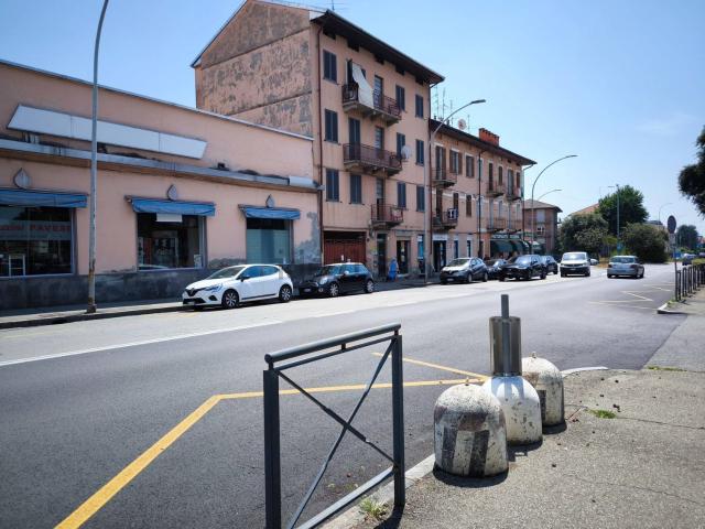 Locale Commerciale in vendita a Vernato, Piemonte