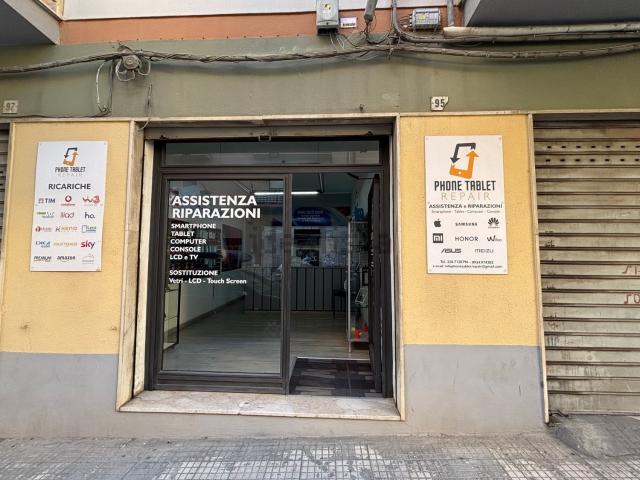 Locale Commerciale in vendita a Quartiere Provvidenza, Caltanissetta