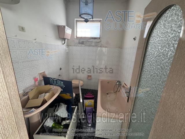 Locale Commerciale in vendita a Unione dei Comuni della Val Vibrata, Corropoli