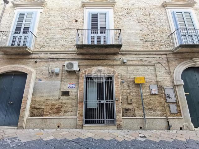 Locale Commerciale in vendita a Puglia, Foggia