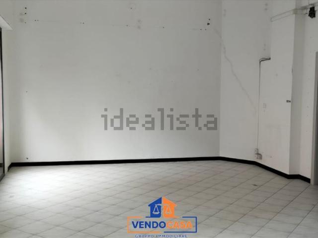 Locale Commerciale in vendita a Luceto, Albisola Superiore