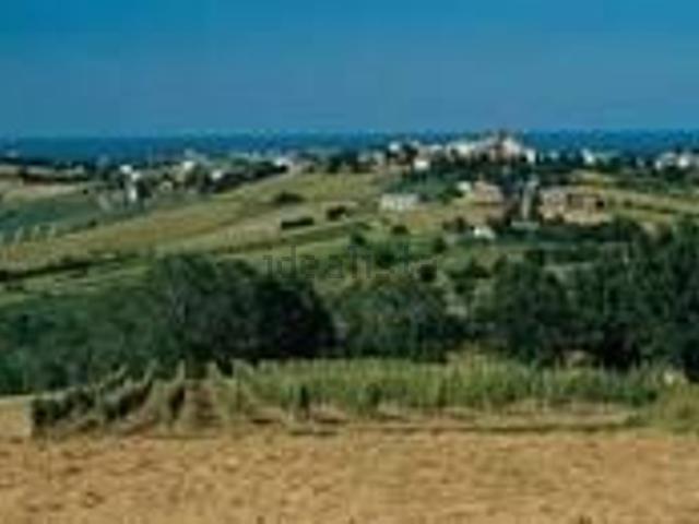 Locale Commerciale in vendita a San Clemente, Reggio Emilia