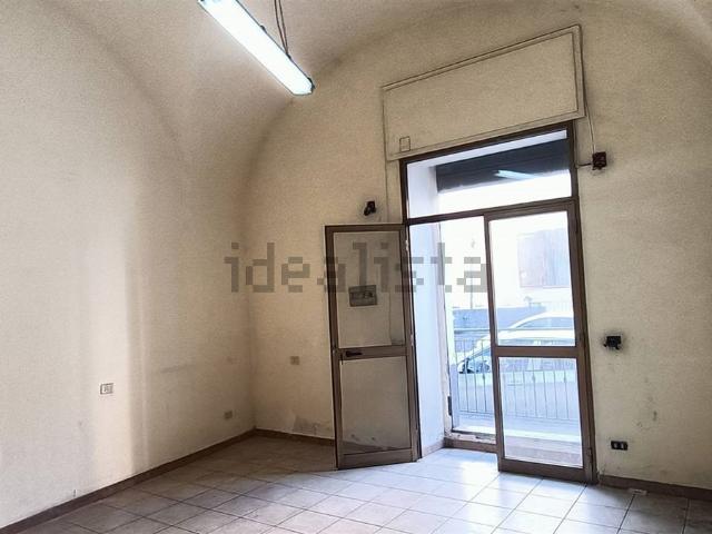 Locale Commerciale in vendita a Picanello-Ognina-Barriera-Canalicchio, Catania