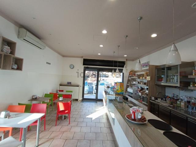 Locale Commerciale in vendita a Unione Comuni Basiano Masate, Basiano
