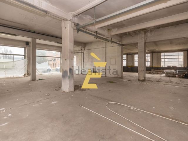 Locale Commerciale in vendita a Coinor, Piemonte