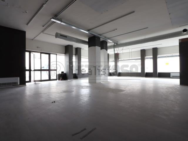 Locale Commerciale in vendita a San Felice, Vicenza