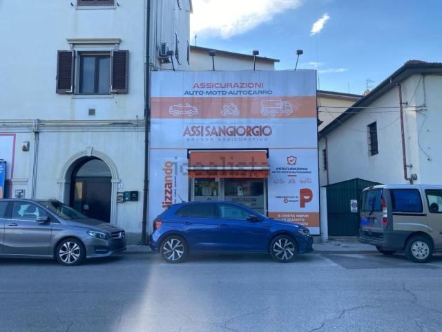 Locale Commerciale in vendita a Case Bianche, Calcinaia
