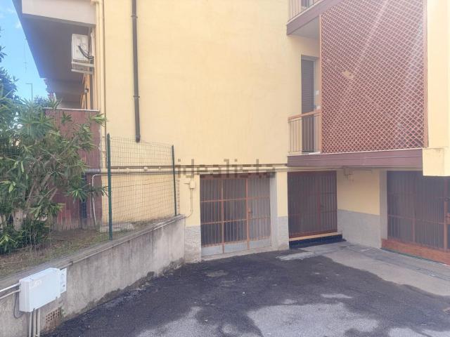Locale Commerciale in vendita a Vingone, Scandicci