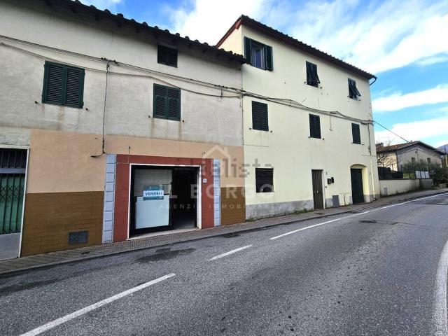 Locale Commerciale in vendita a Uzzano, Toscana