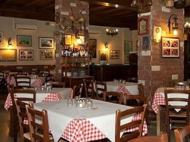 Locale Commerciale in vendita a Pontenure, Reggio Emilia