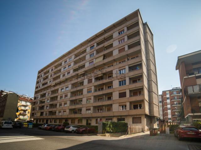 Locale Commerciale in vendita a Piemonte, Torino