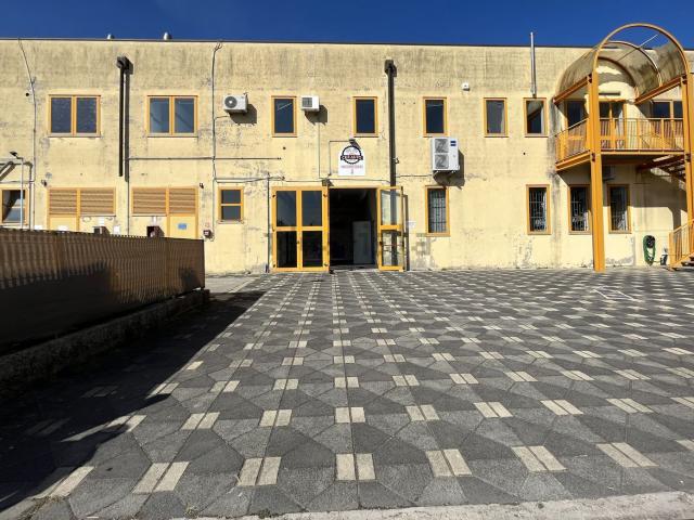 Locale Commerciale in vendita a Rosolina, Veneto