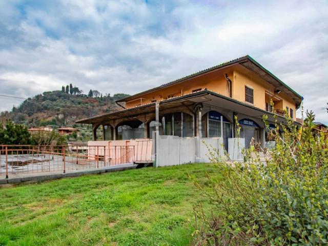 Locale Commerciale in vendita a Comunità montana del Sebino bresciano, Iseo