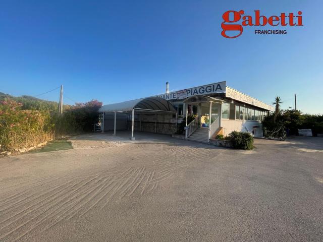 Locale Commerciale in vendita a Gaeta, Lazio