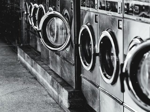 Locale Commerciale in vendita a Centro, Monza