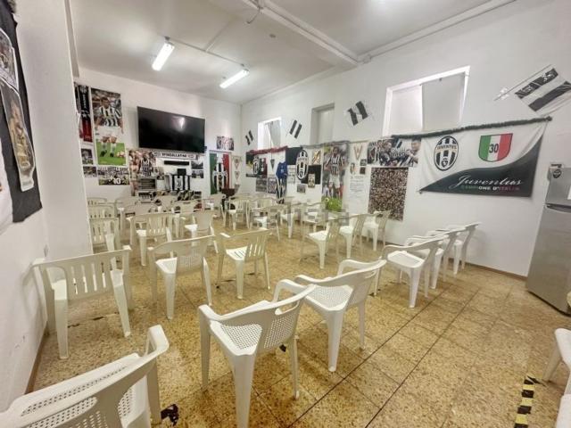 Locale Commerciale in vendita a Massa Marittima, Toscana