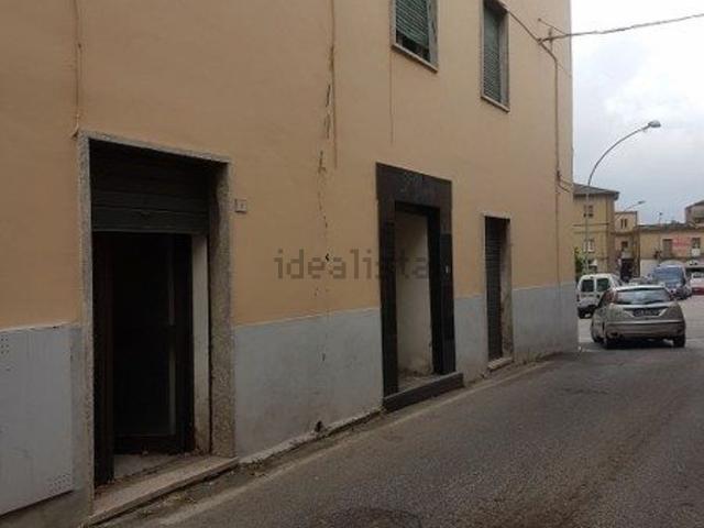 Locale Commerciale in vendita a Aquino, Lazio
