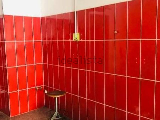 Locale Commerciale in vendita a Serravalle, Empoli