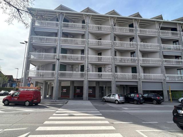 Locale Commerciale in vendita a Piemonte, Cuneo
