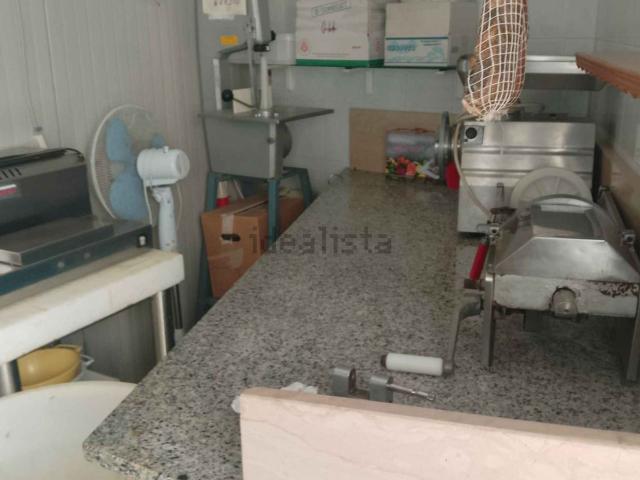 Locale Commerciale in vendita a Puglia, Foggia