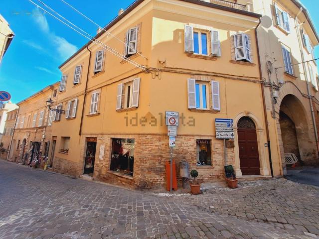 Locale Commerciale in vendita a Marche, Ascoli Piceno
