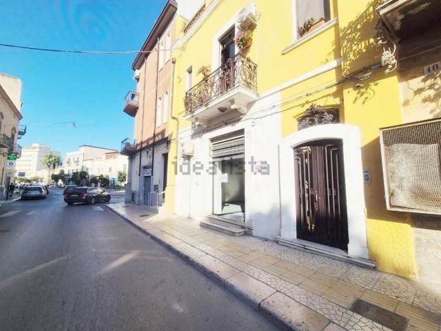 Locale Commerciale in vendita a Puglia, Foggia