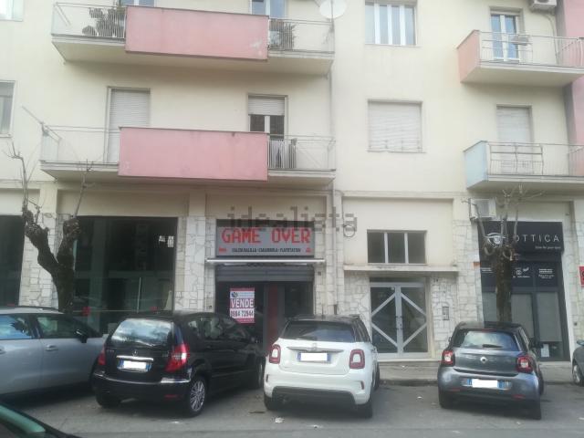 Locale Commerciale in vendita a Popilia, Calabria