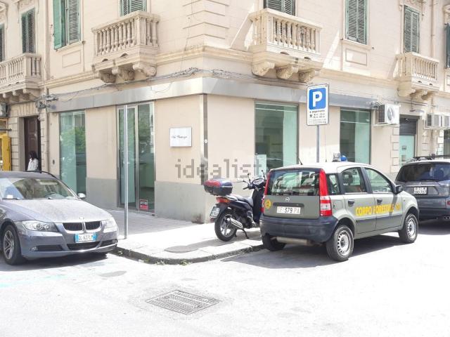 Locale Commerciale in vendita a IV Circoscrizione, Messina