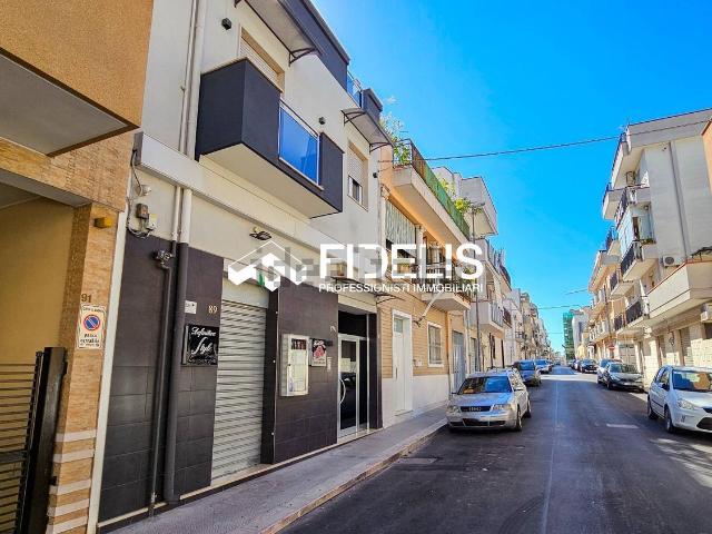 Locale Commerciale in vendita a Andria, Barletta-Andria-Trani