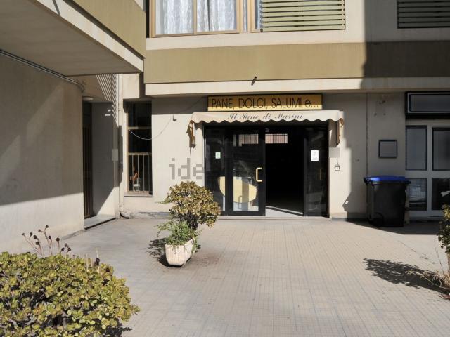 Locale Commerciale in vendita a Pitz'e Serra, Quartu Sant'elena