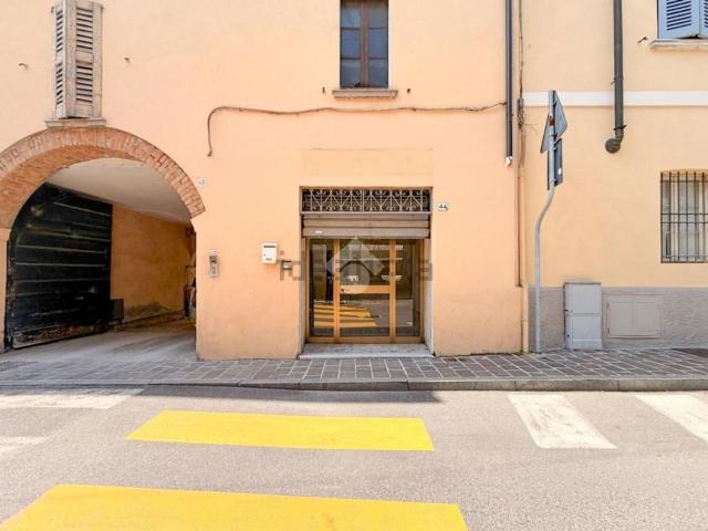 Locale Commerciale in vendita a Verolanuova, Lombardia