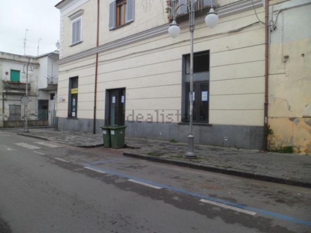 Locale Commerciale in vendita a Pagani, Campania