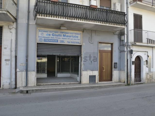 Locale Commerciale in vendita a Cardinale, Salto Di Fondi