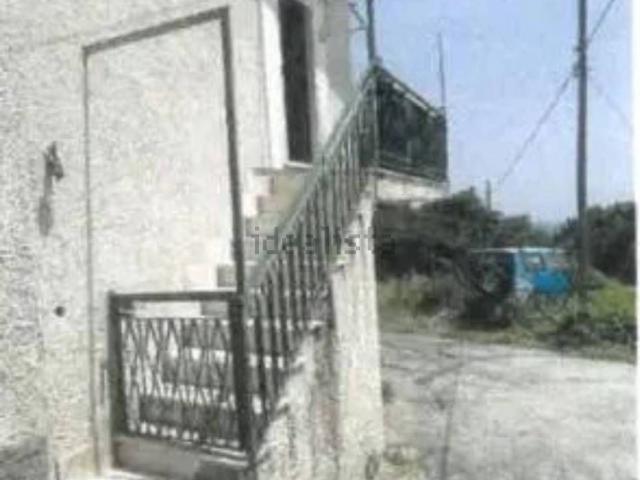 Locale Commerciale in vendita a Roccamontepiano, Abruzzo
