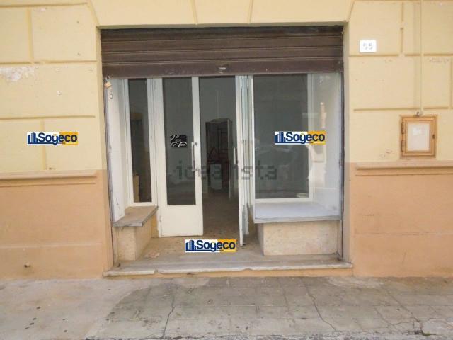 Locale Commerciale in vendita a Bagheria, Sicilia