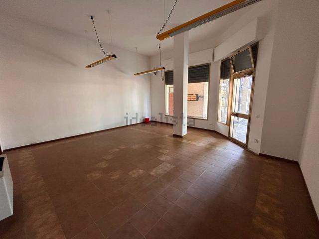 Locale Commerciale in vendita a Unione dei Comuni I Fontanili, Gudo Visconti
