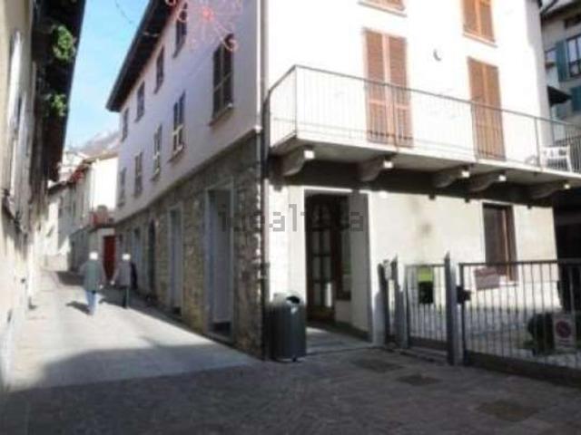 Locale Commerciale in vendita a Campiano, Barzio