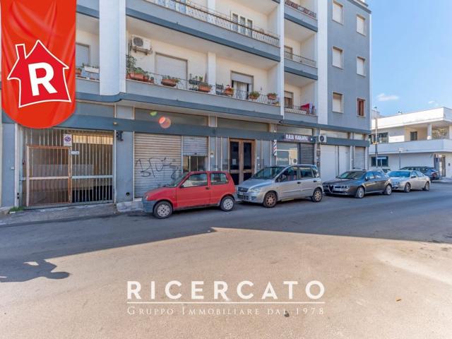 Locale Commerciale in vendita a Puglia, Lecce