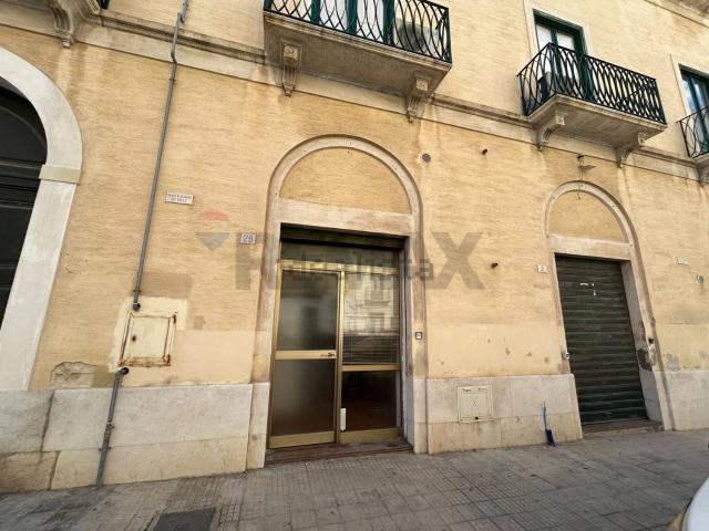Locale Commerciale in vendita a Trapani, Sicilia