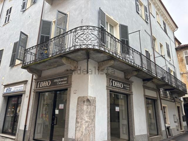 Locale Commerciale in vendita a Piemonte, Cuneo
