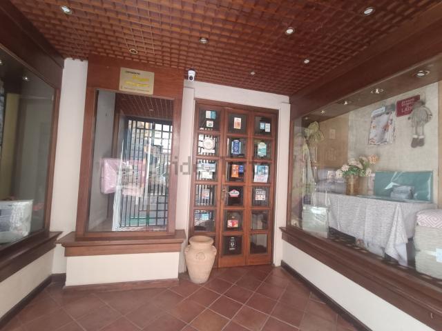 Locale Commerciale in vendita a Civita Castellana, Lazio