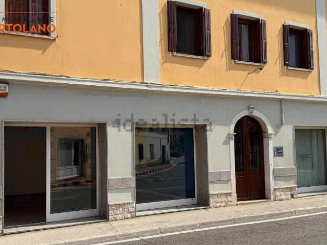 Locale Commerciale in vendita a San Vito, Ronchi Dei Legionari