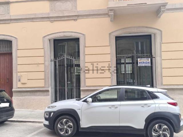 Locale Commerciale in vendita a Centro Storico, Vasto