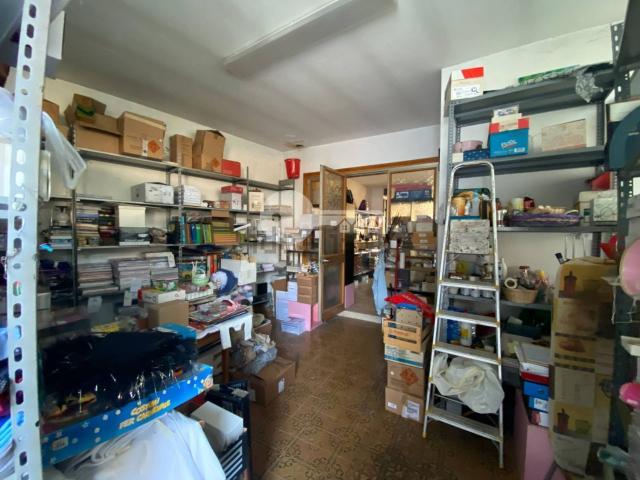 Locale Commerciale in vendita a Ghedi, Lombardia