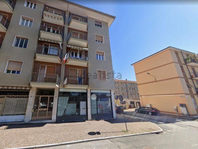 Locale Commerciale in vendita a Piazzo, Piemonte