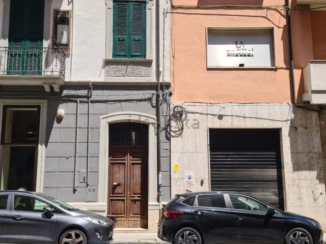 Locale Commerciale in vendita a Calabria, Cosenza