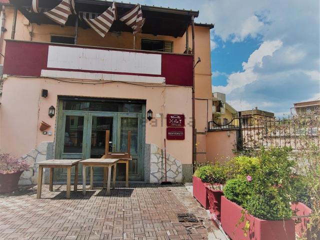 Locale Commerciale in vendita a Roma Capitale, Lazio