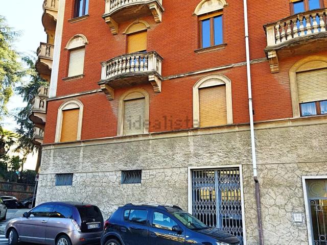 Locale Commerciale in vendita a Piemonte, Cuneo