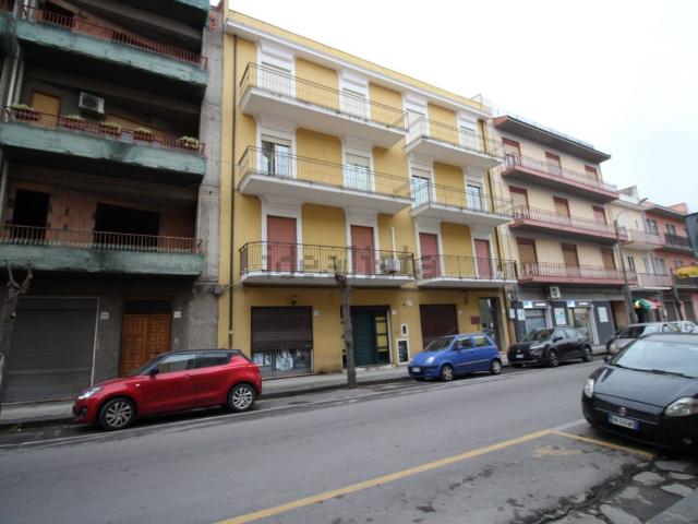 Locale Commerciale in vendita a Oreto, Barcellona Pozzo Di Gotto